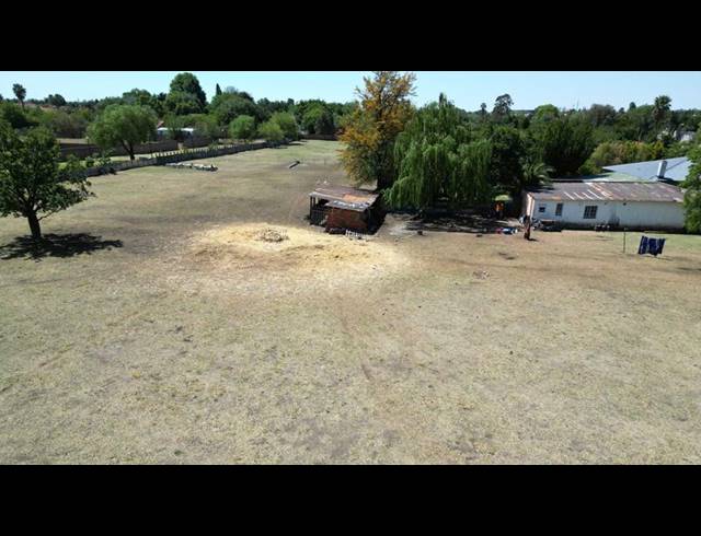 FARM FOR SALE IN EVELEIGH